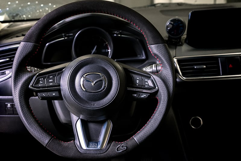 2017+ CX-5 Leather/Alcantara Steering Wheel